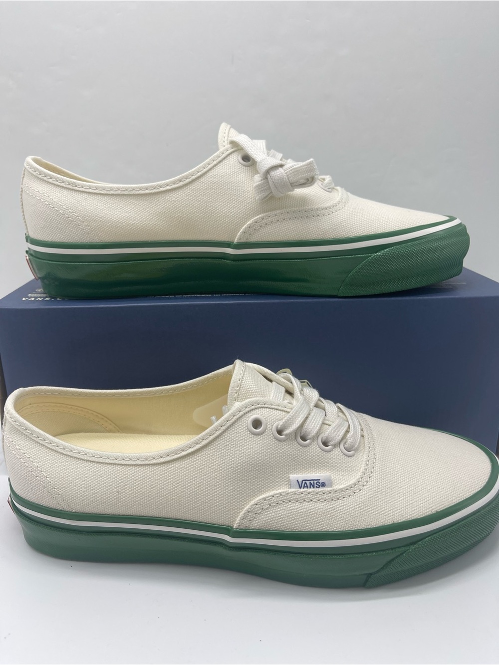 Vans Men’s Lx Authentic 44 Duck Canvas White/Green
VN000EBNWGR Sneakers